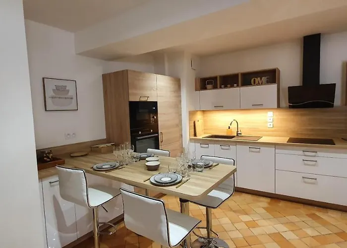 Centre Ville Historique 3 Pieces Duplex