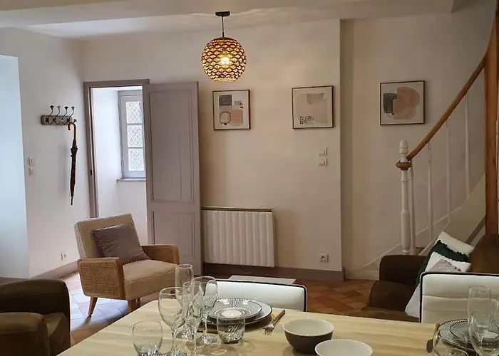 Centre Ville Historique 3 Pieces Duplex
