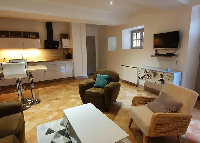 Centre Ville Historique 3 Pieces Duplex