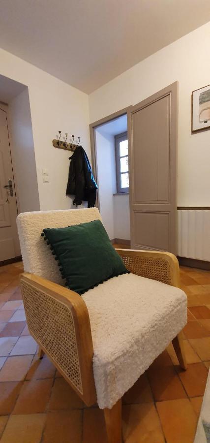 Centre Historique 3 Pieces Duplex Apartment